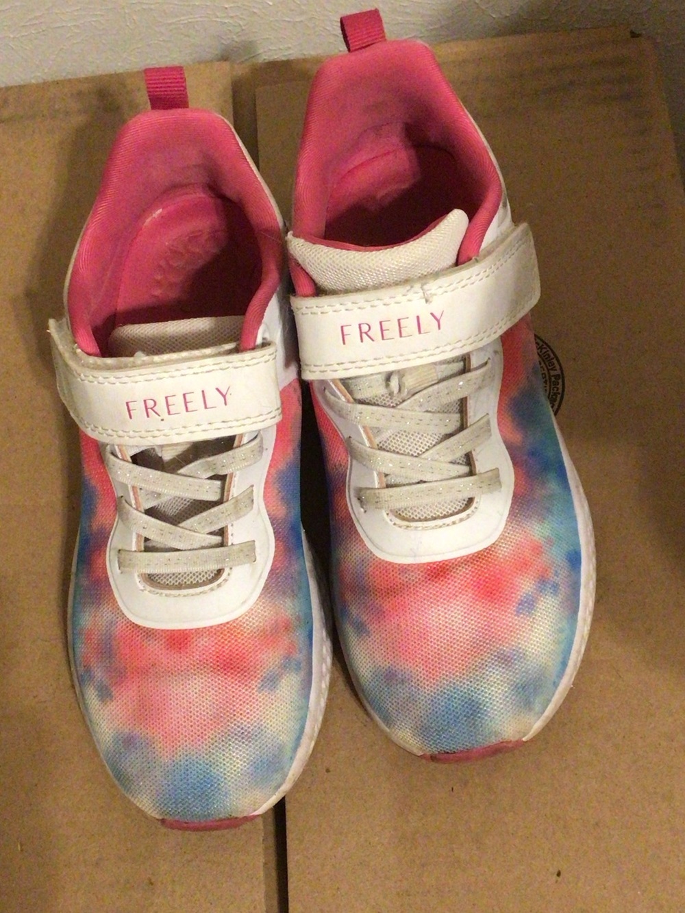 Freely Kids' Tie-Dye Pink Multicolor Sneakers